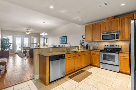 1000 The Cape #12 Horseshoe Bay TX 78657
