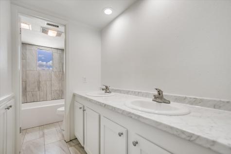 108 Lachite C-290 Horseshoe Bay TX 78657