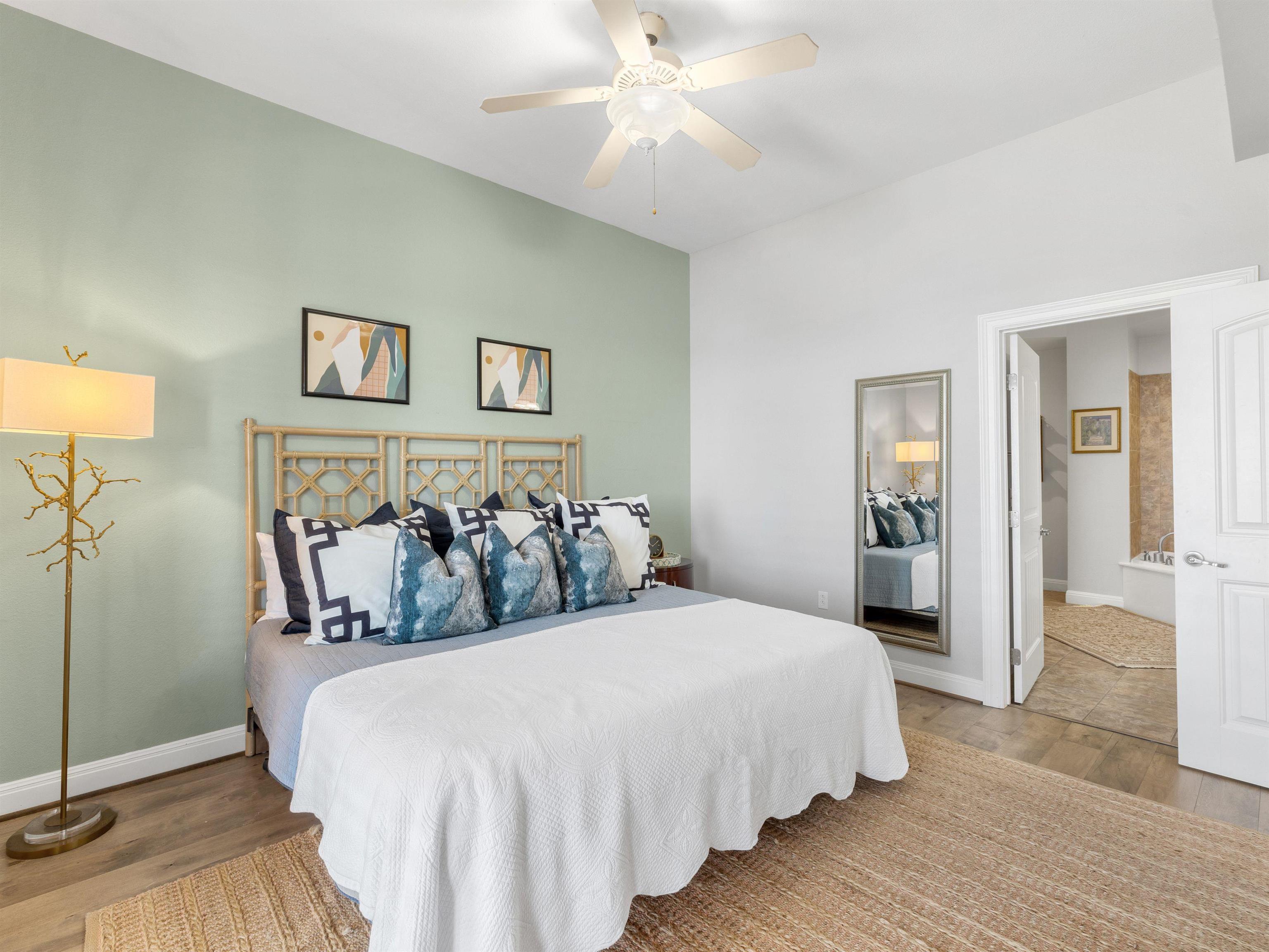 101 West Bank #44 Horseshoe Bay TX 78657