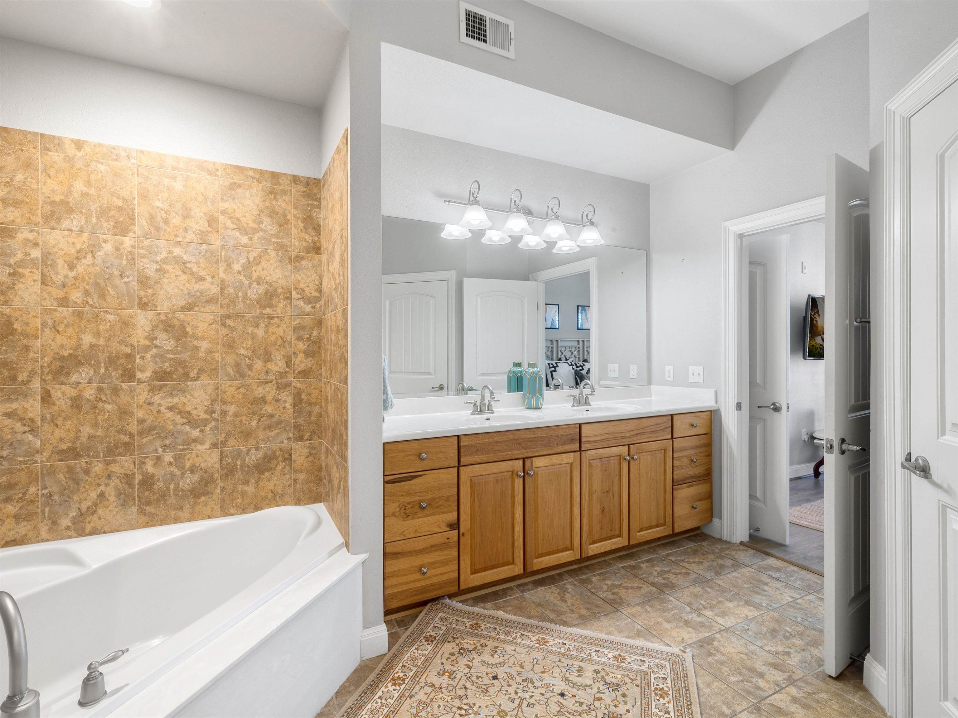 101 West Bank #44 Horseshoe Bay TX 78657