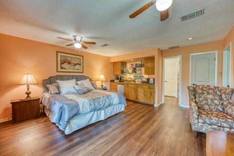 801 B Grassy Knoll Horseshoe Bay TX 78657