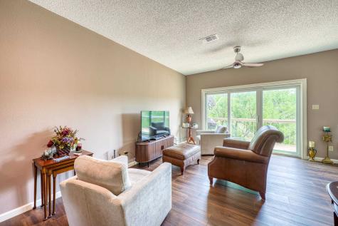 801 B Grassy Knoll Horseshoe Bay TX 78657