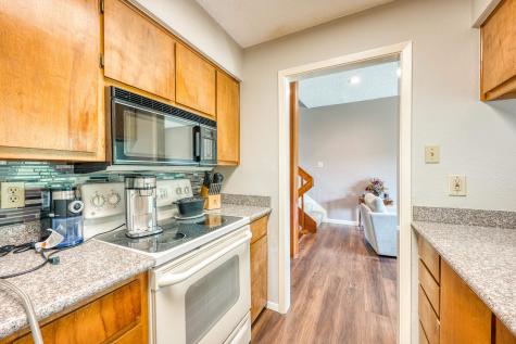 801 B Grassy Knoll Horseshoe Bay TX 78657