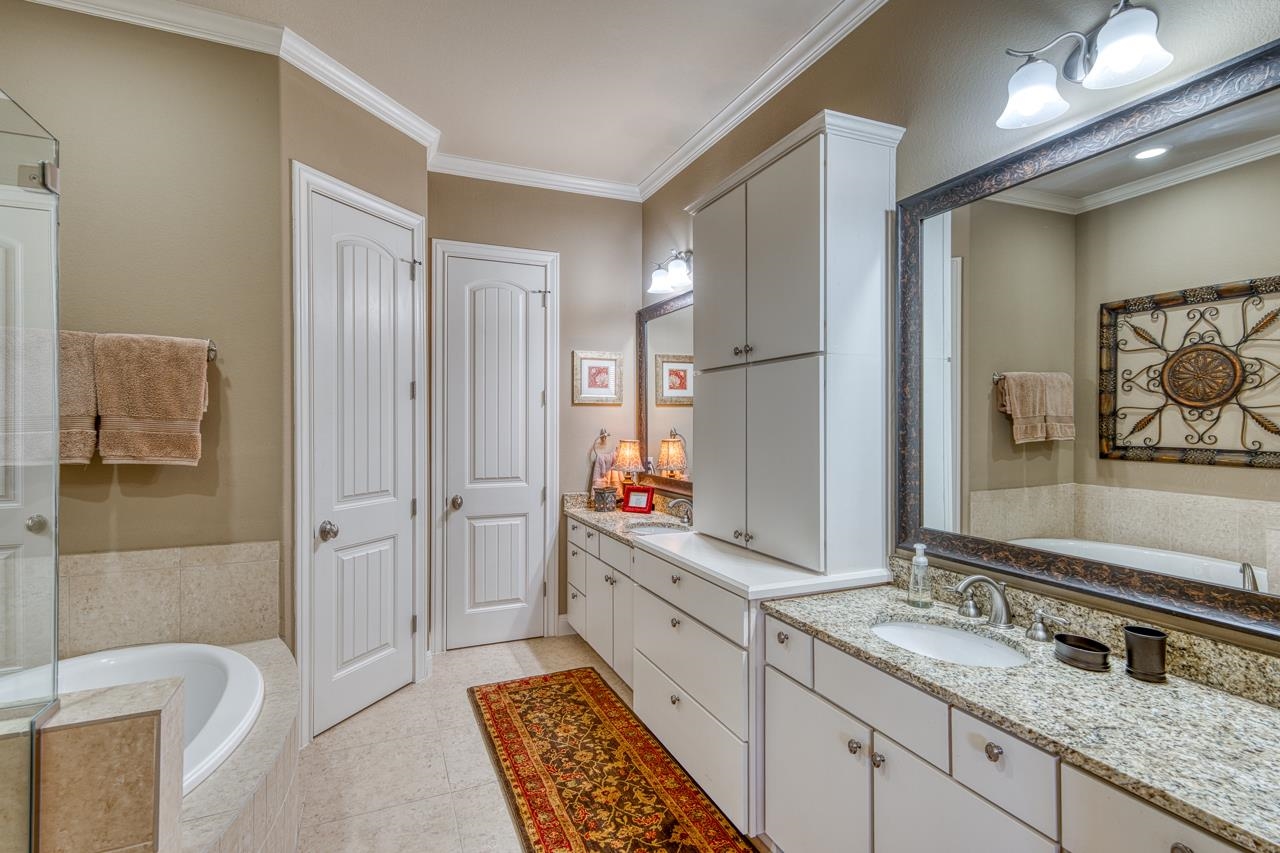 300 Enclave Circle Horseshoe Bay TX 78657