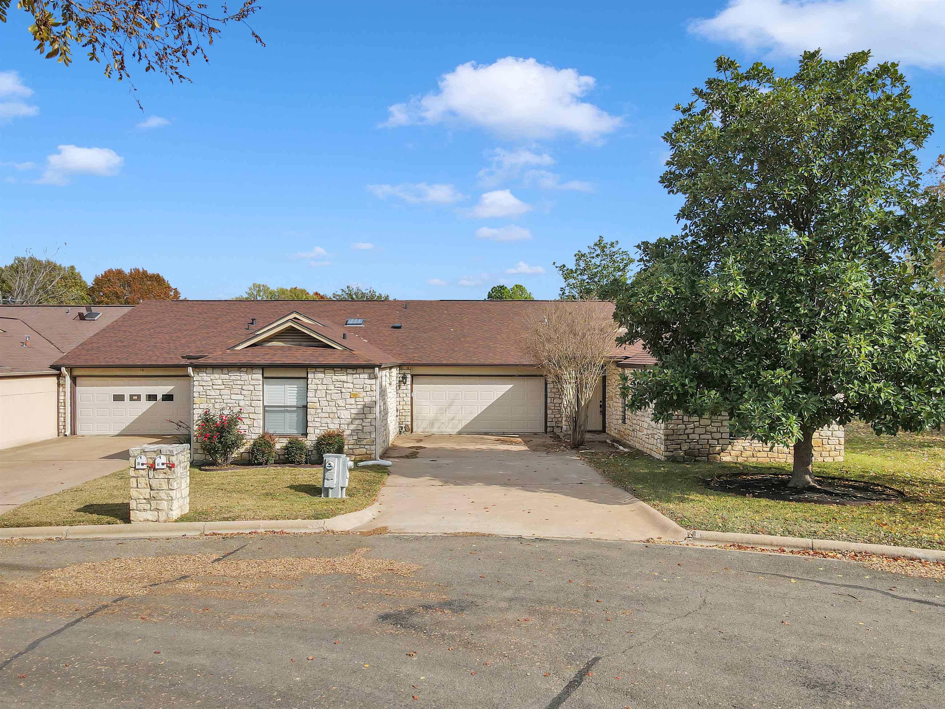 15 Fairway Lane Meadowlakes TX 78654