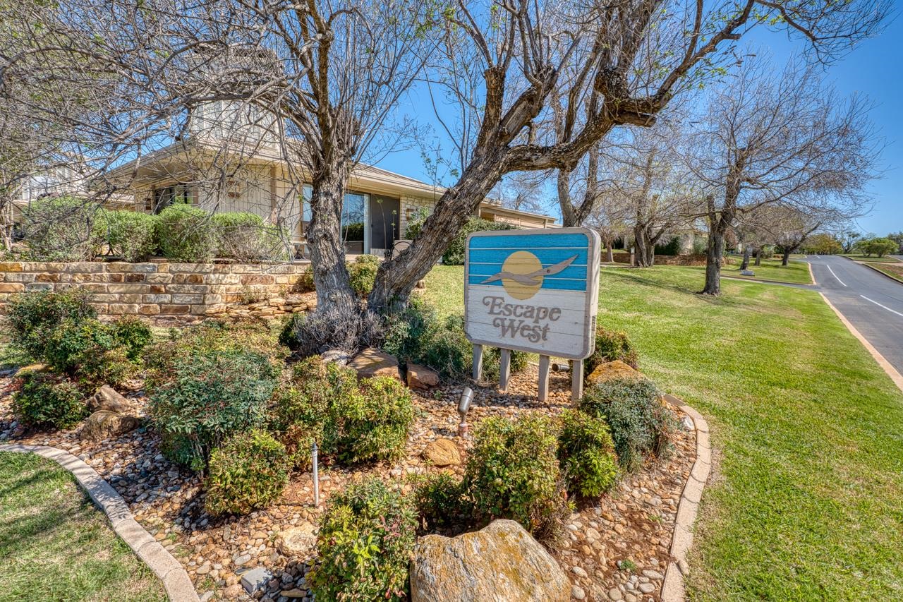 1406 Broken Hills #22 Horseshoe Bay TX 78657