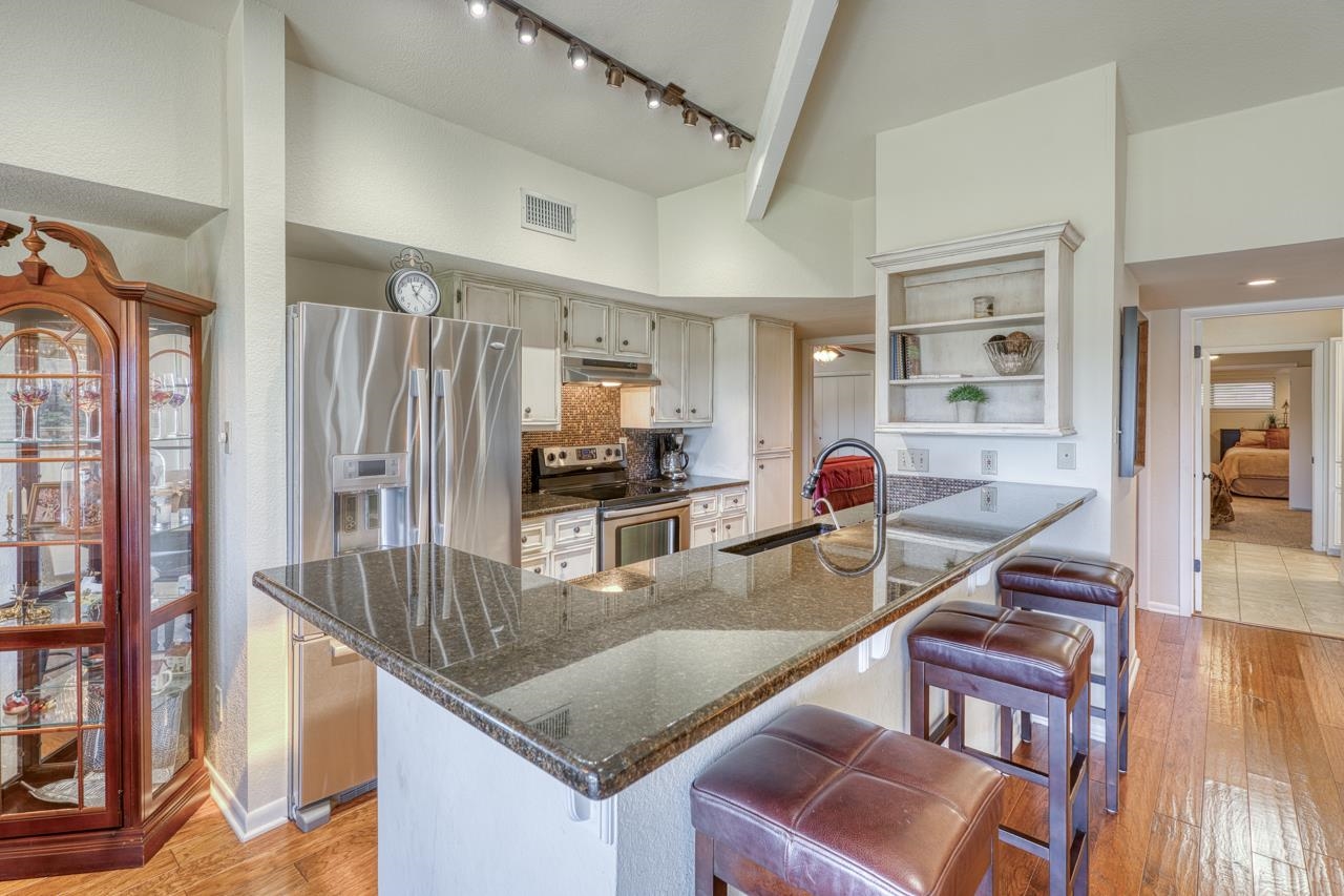 1406 Broken Hills #22 Horseshoe Bay TX 78657