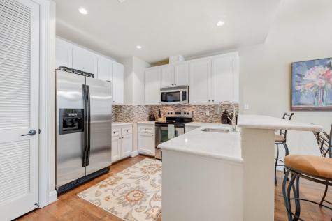 1001 The Cape #16 Horseshoe Bay TX 78657