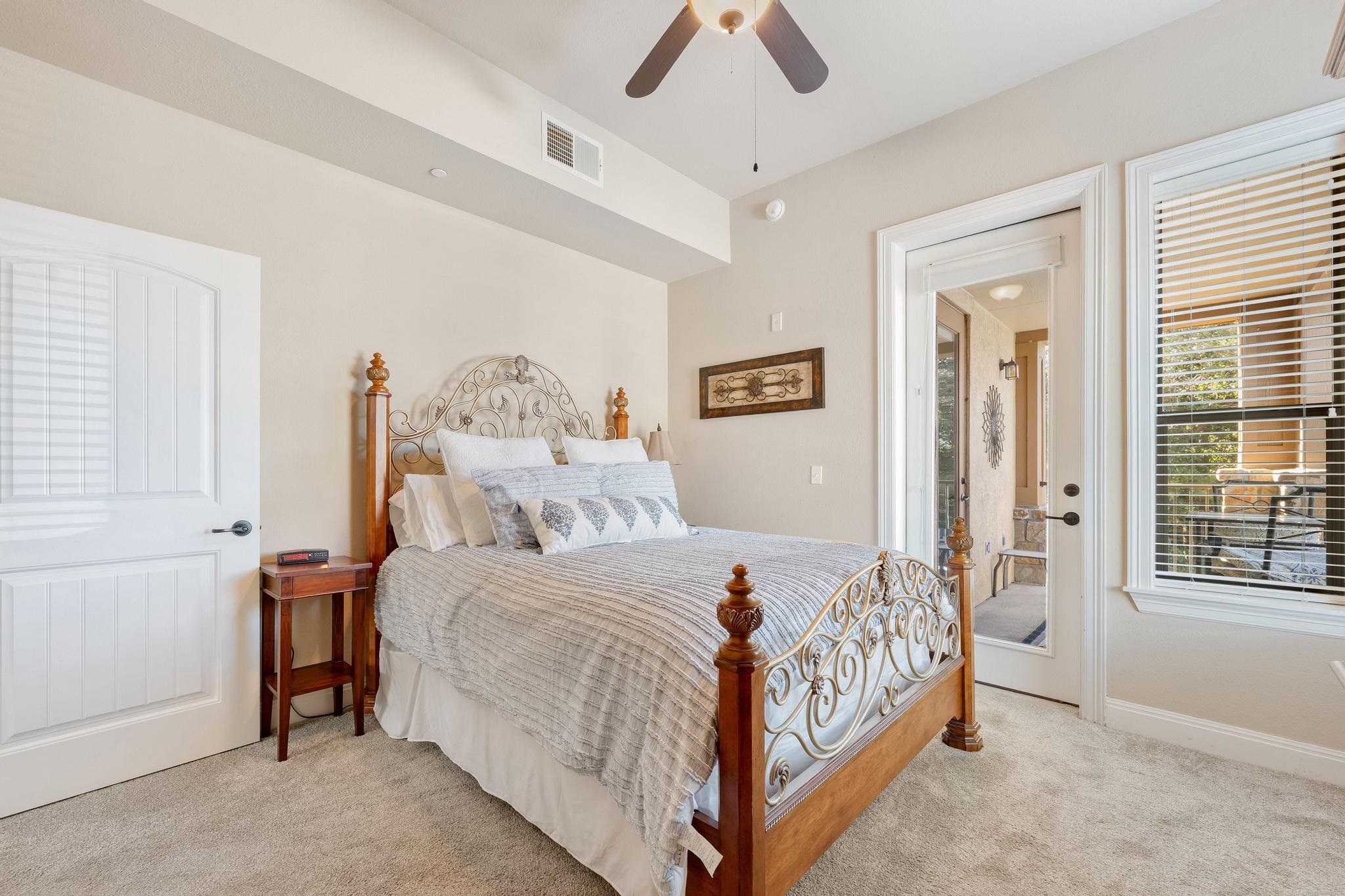 1001 The Cape #16 Horseshoe Bay TX 78657
