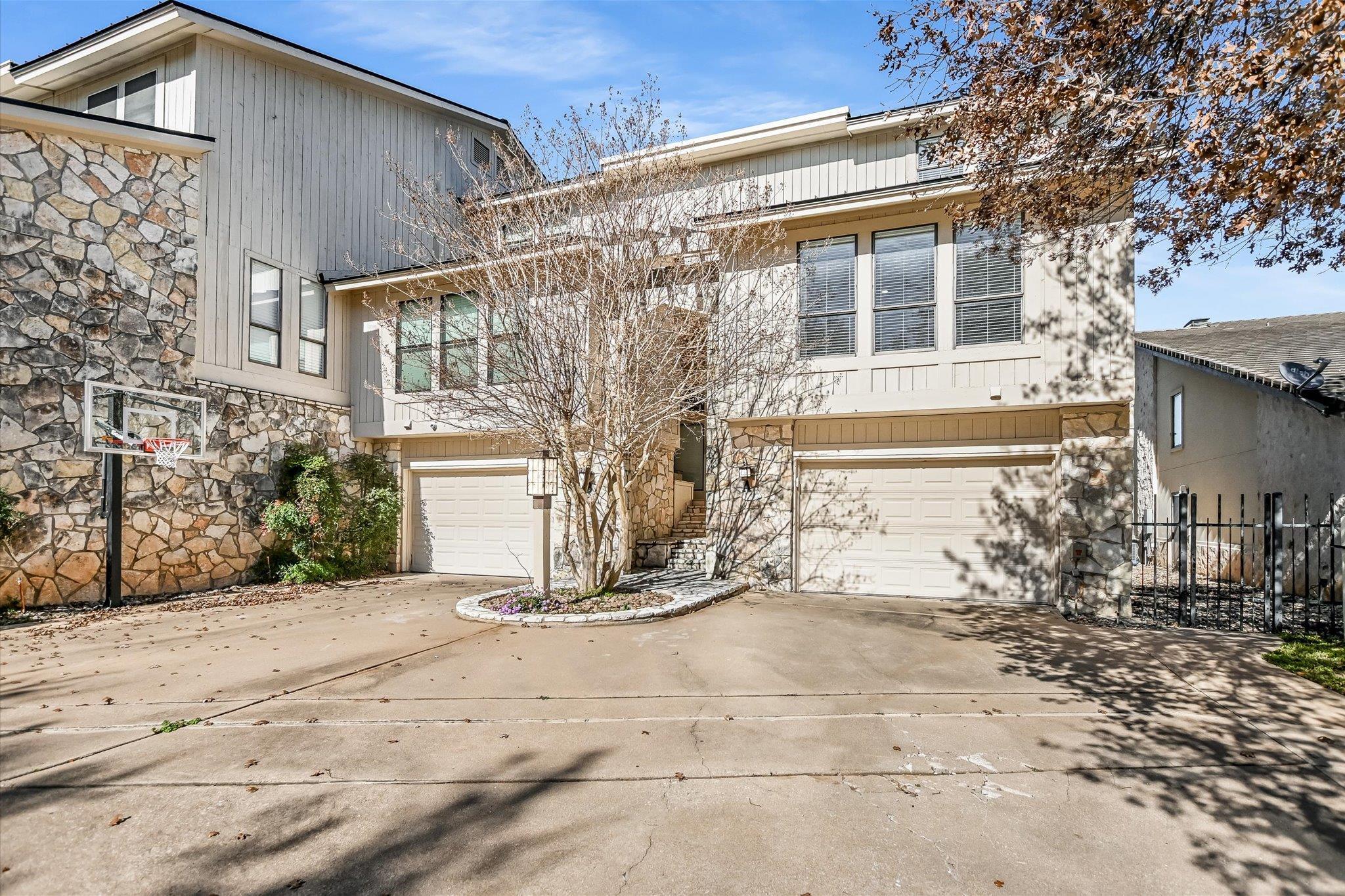 102A Bunny Run Lane Horseshoe Bay TX 78657