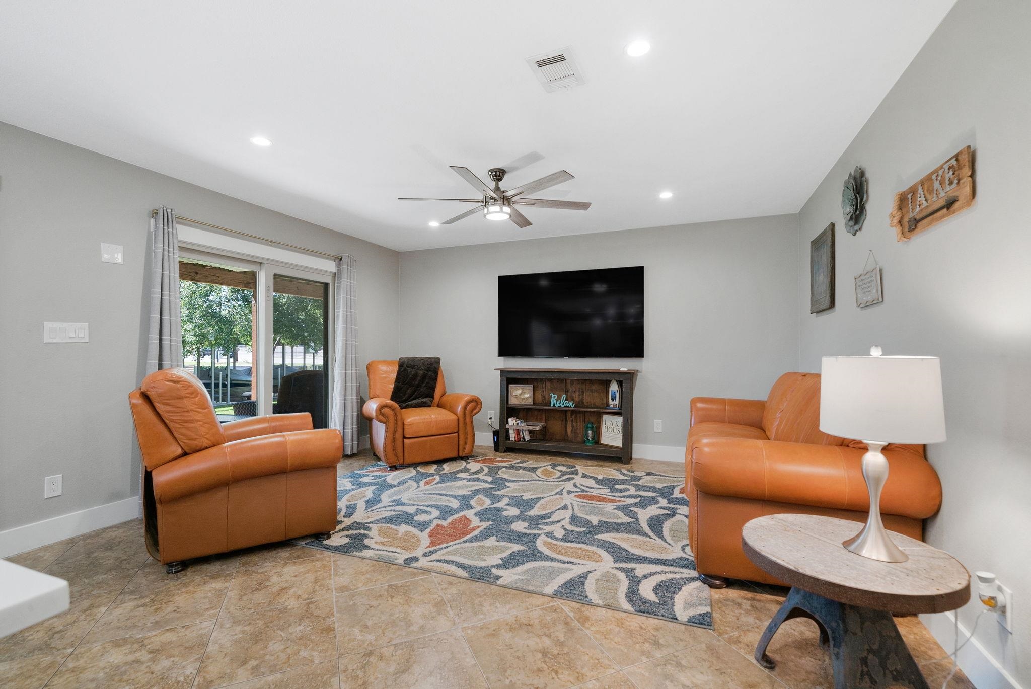 1500 Ranch Road 1431, Unit 103 Kingsland TX 78639