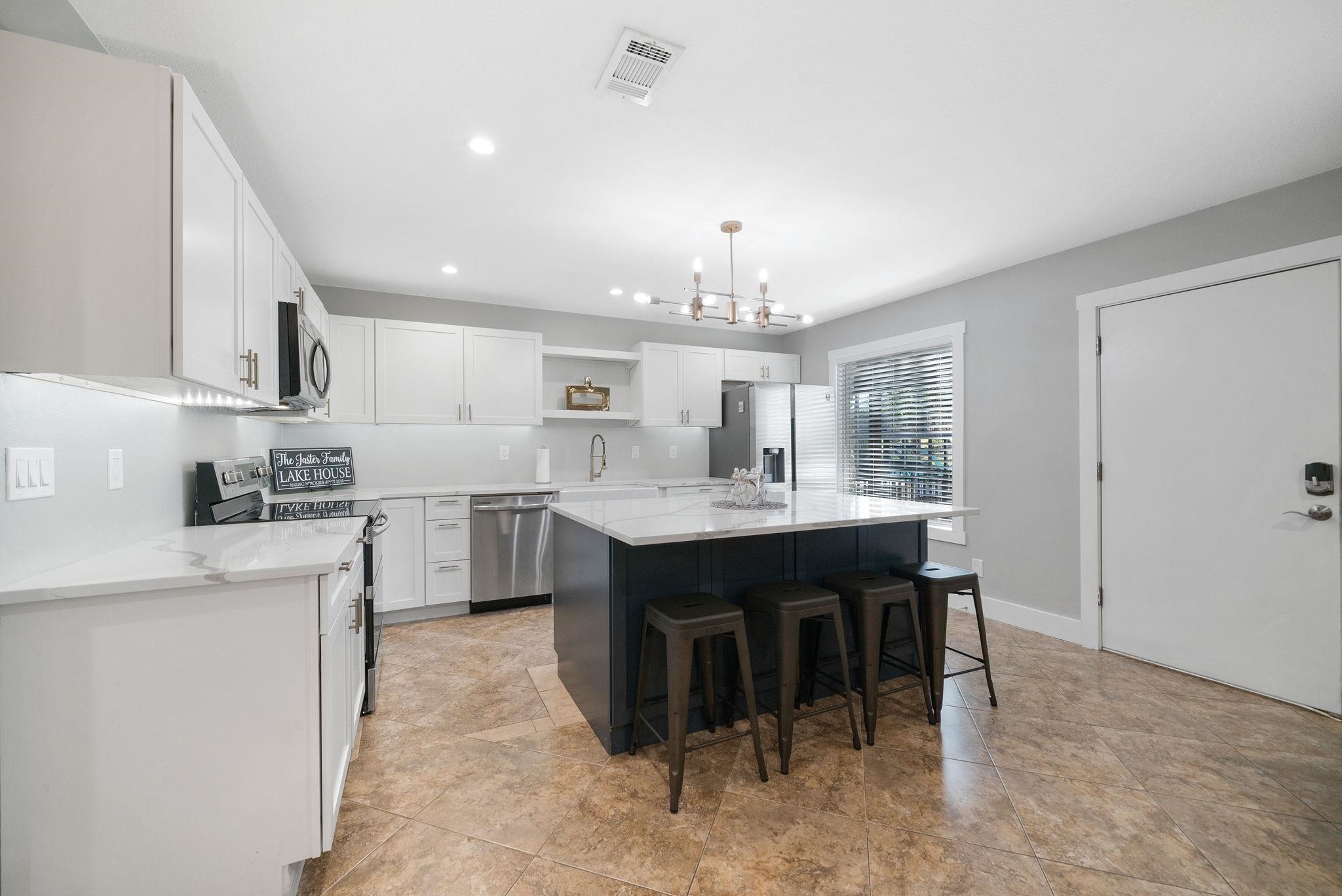 1500 Ranch Road 1431, Unit 103 Kingsland TX 78639