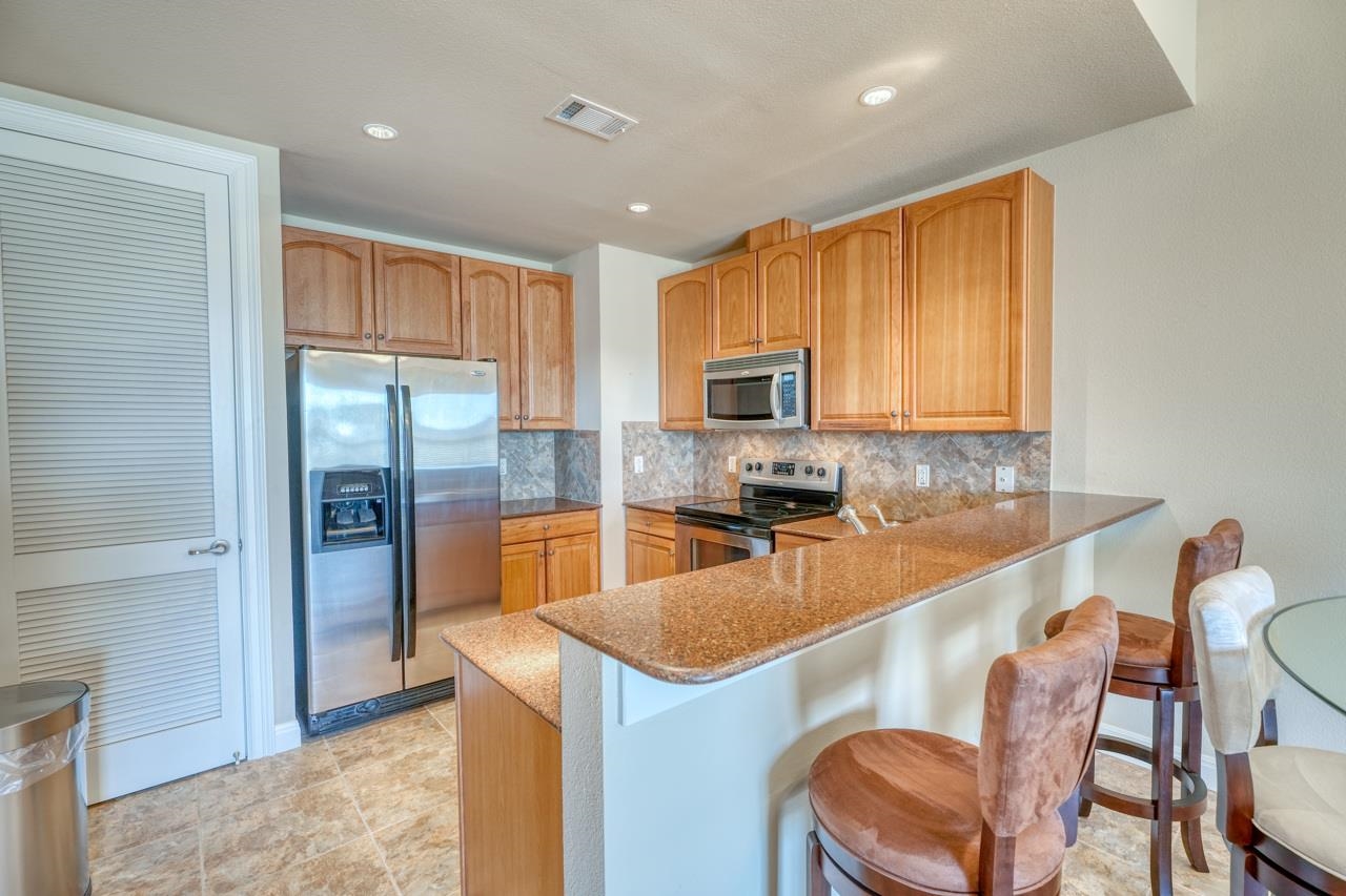 101 West Bank #27 Horseshoe Bay TX 78657