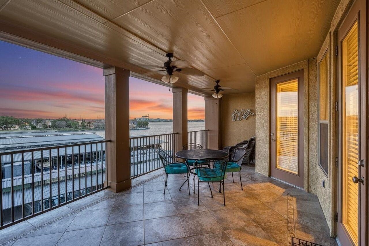 1000 The Cape #24 Horseshoe Bay TX 78657
