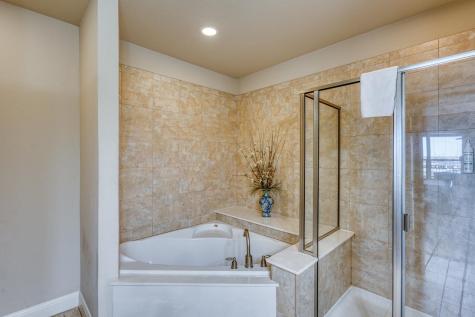 1000 The Cape #24 Horseshoe Bay TX 78657