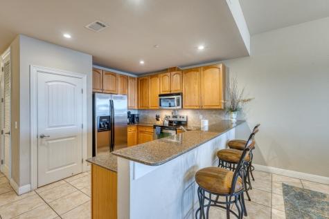 1000 The Cape #24 Horseshoe Bay TX 78657