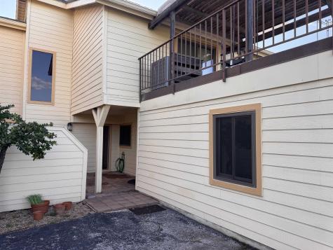 1215 Hi Stirrup Horseshoe Bay TX 78657