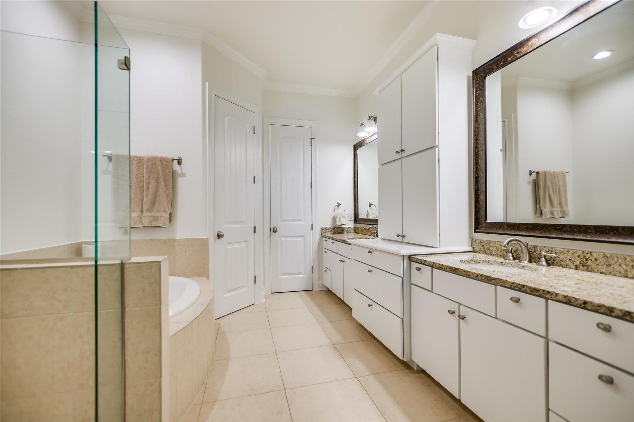 207 Enclave Circle Horseshoe Bay TX 78657