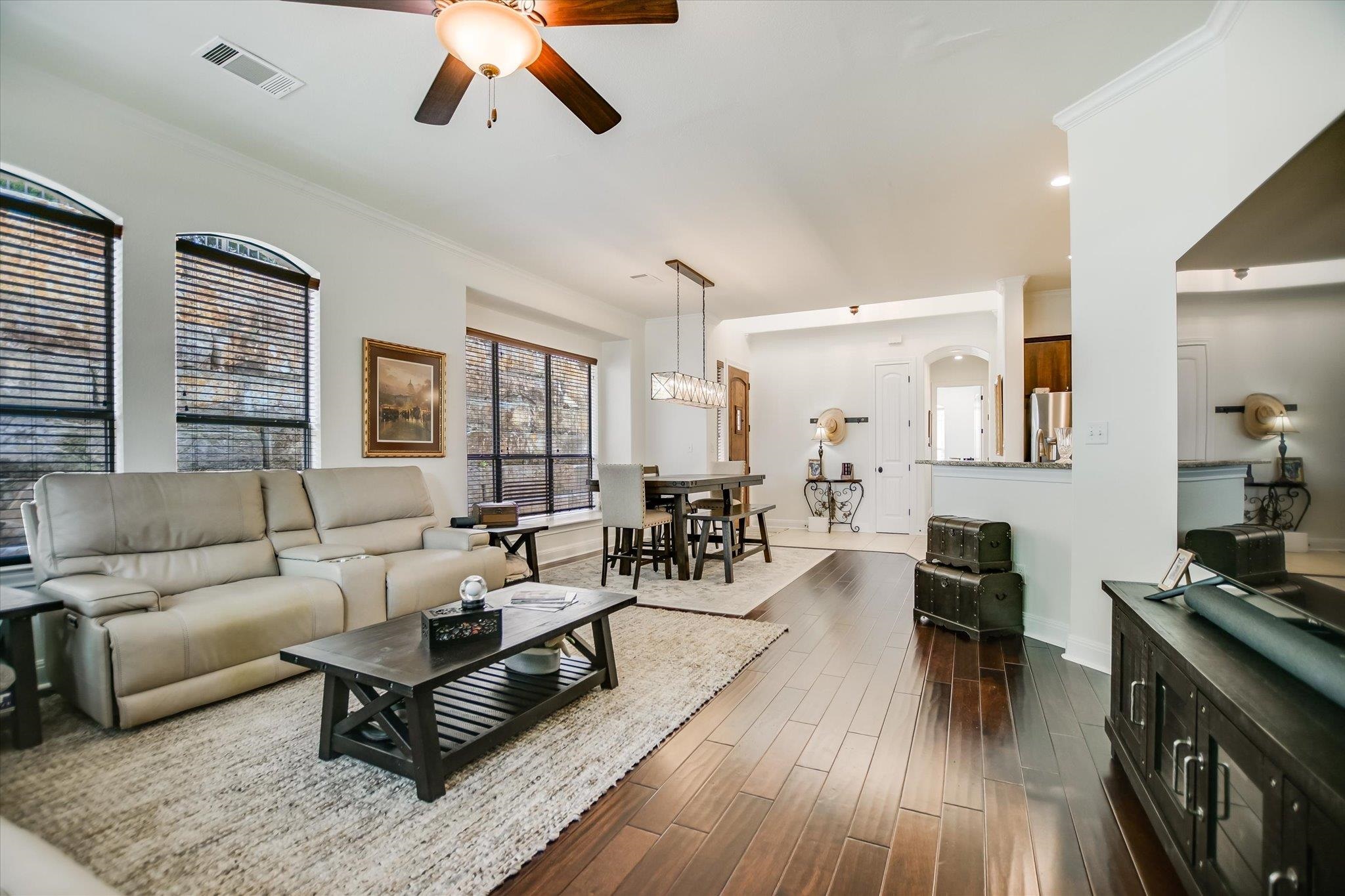 207 Enclave Circle Horseshoe Bay TX 78657