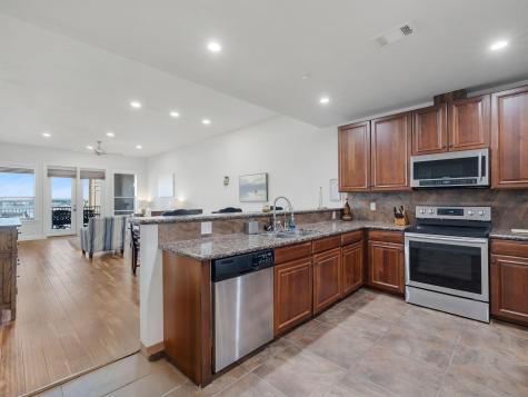 101 West Bank #43 Horseshoe Bay TX 78657