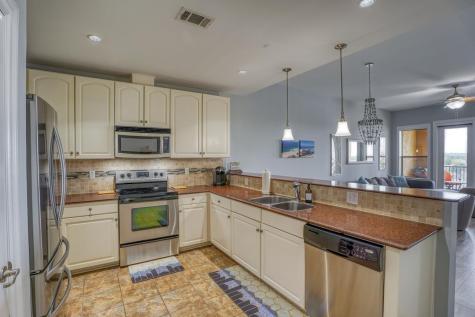 1000 The Cape #43 Horseshoe Bay TX 78657