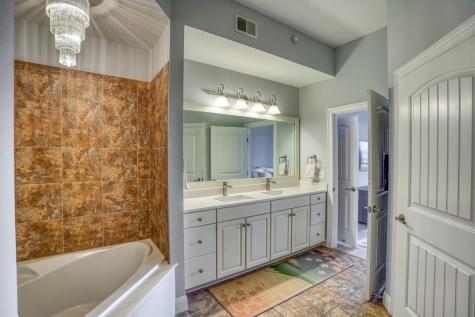1000 The Cape #43 Horseshoe Bay TX 78657