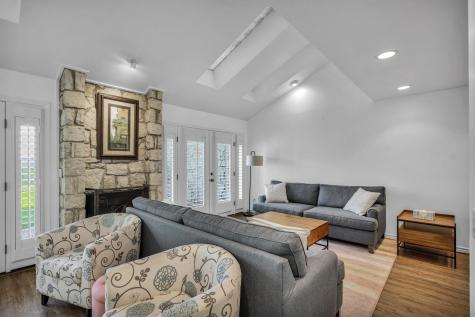 109 Sunshine #4 Horseshoe Bay TX 78657