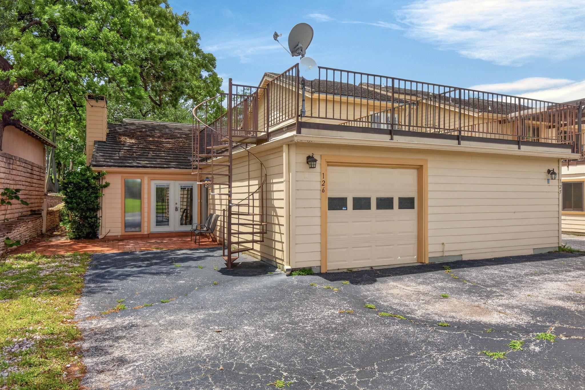 1215 Hi Stirrup #126 Horseshoe Bay TX 78657