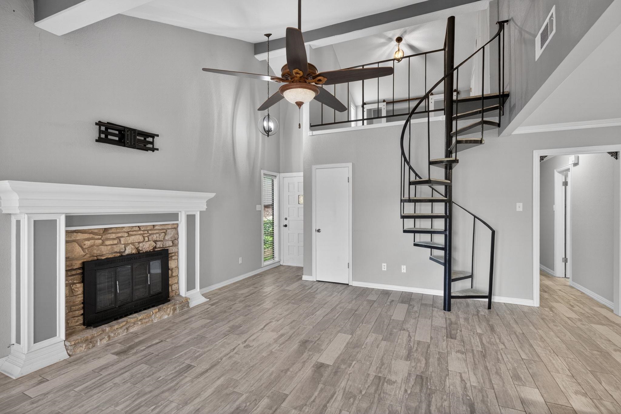 1215 Hi Stirrup #126 Horseshoe Bay TX 78657