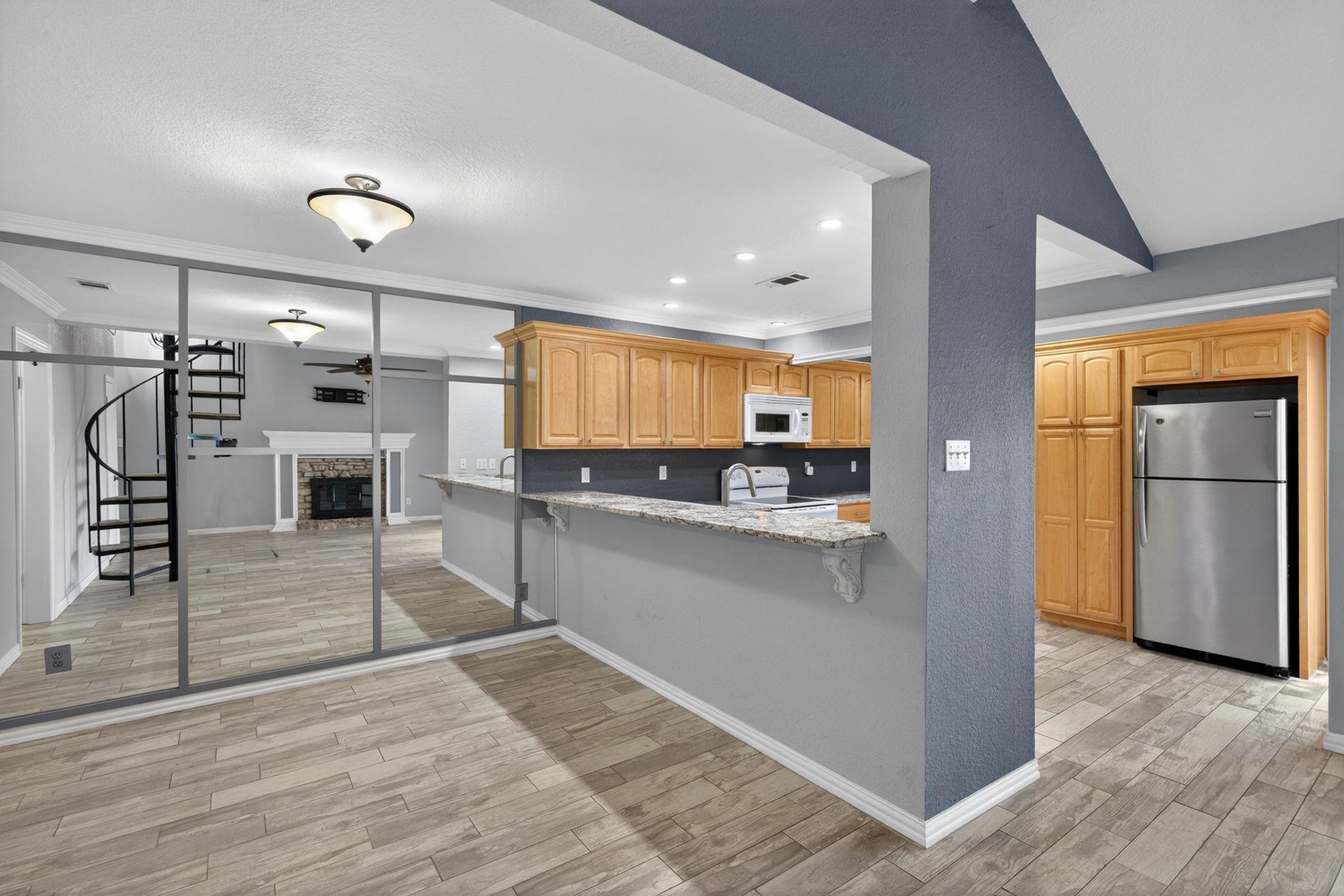 1215 Hi Stirrup #126 Horseshoe Bay TX 78657
