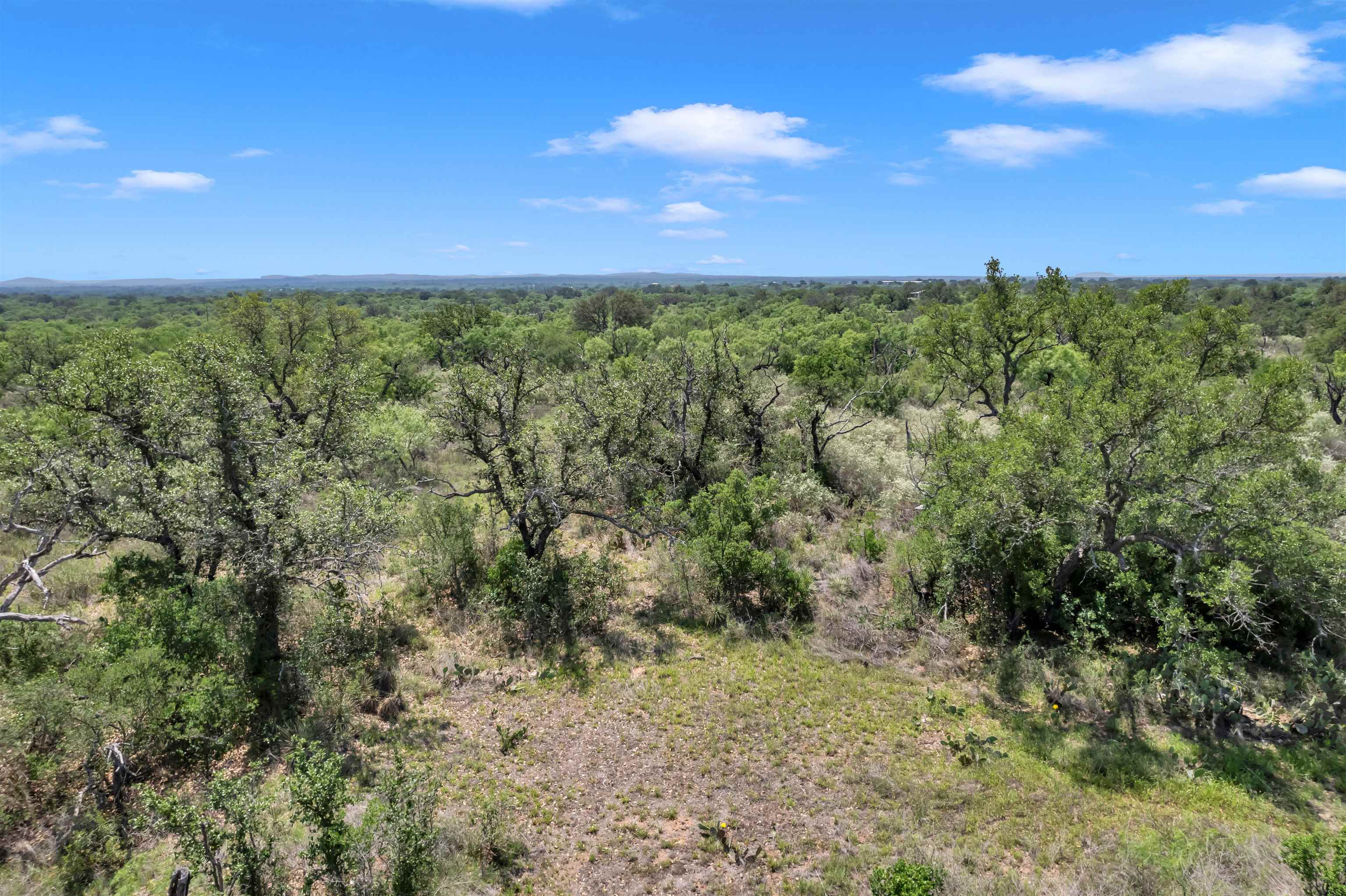 790 Cr 102 Llano TX 78643