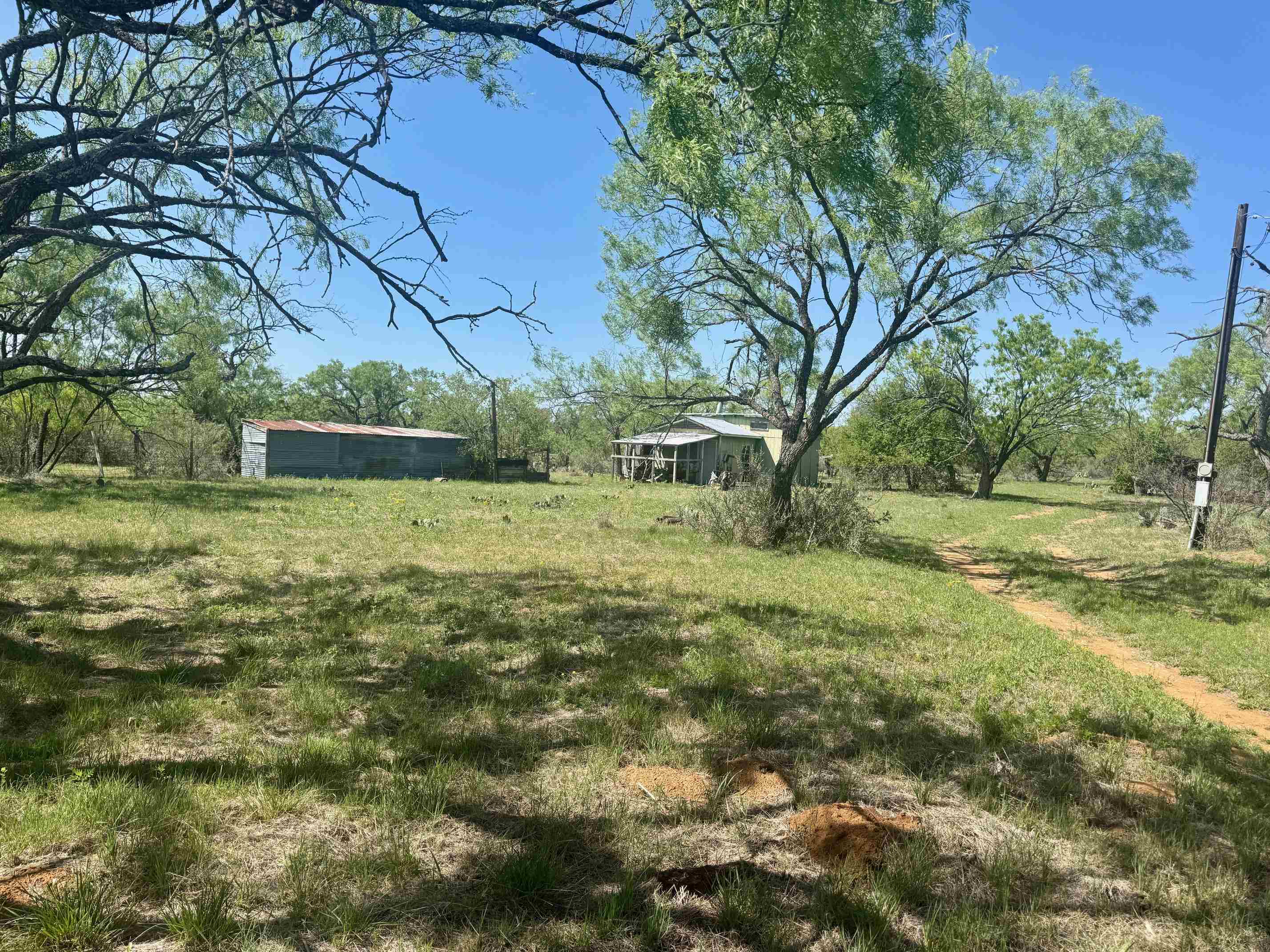 790 Cr 102 Llano TX 78643
