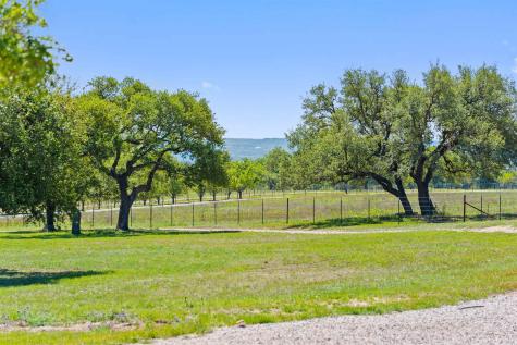 784 Ranch Road 2721 Johnson City TX 78636