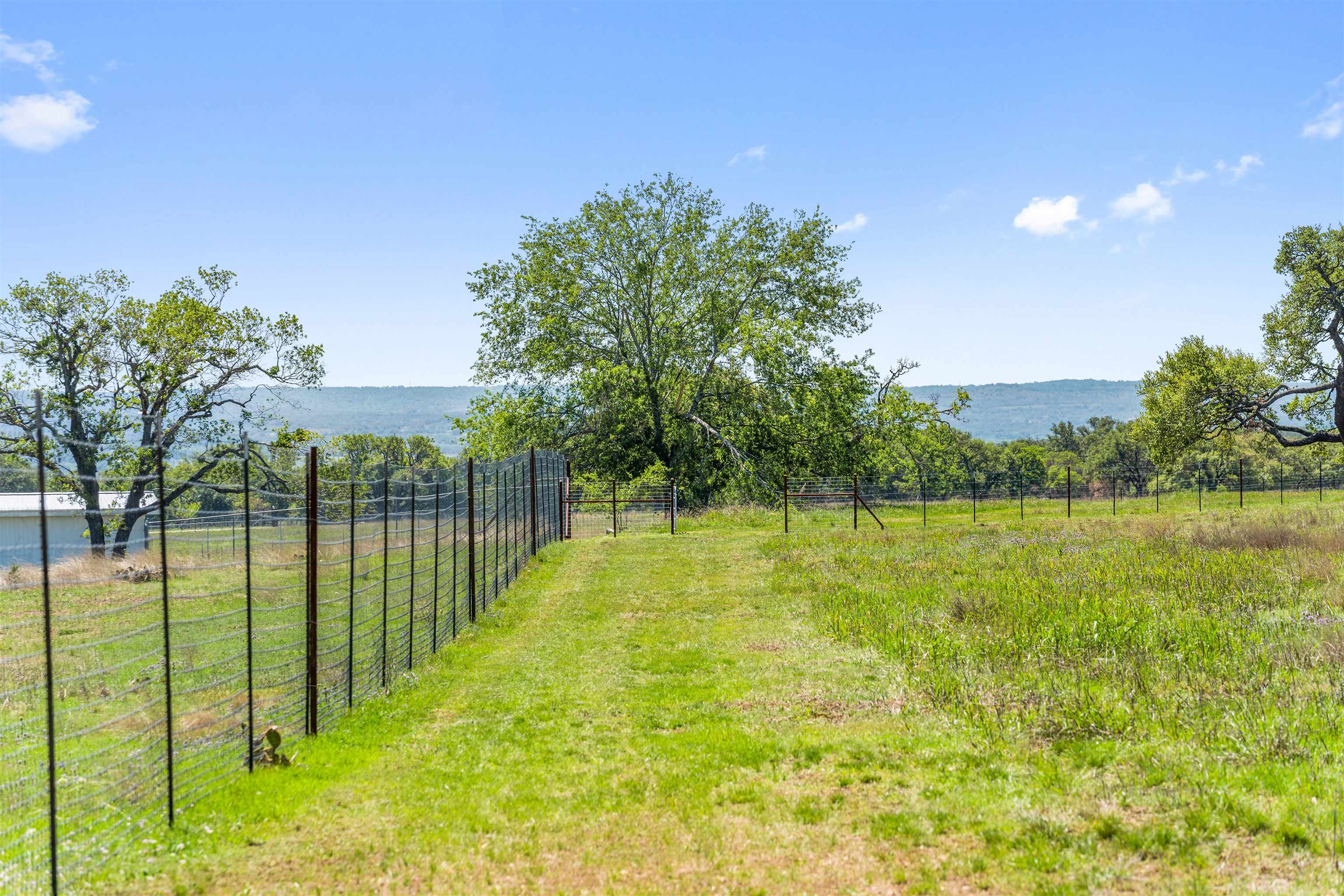 784 Ranch Road 2721 Johnson City TX 78636