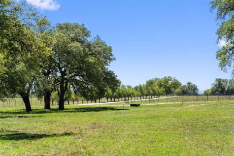 784 Ranch Road 2721 Johnson City TX 78636