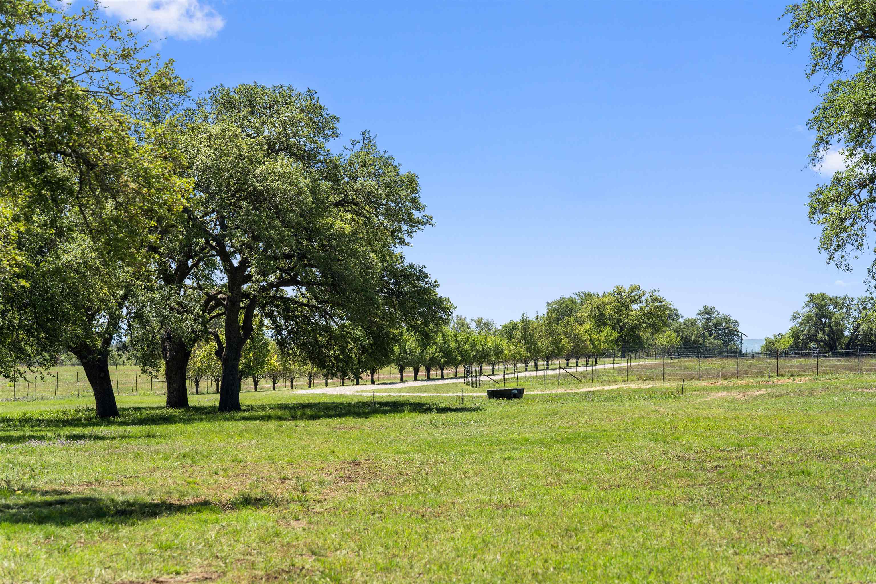 784 Ranch Road 2721 Johnson City TX 78636