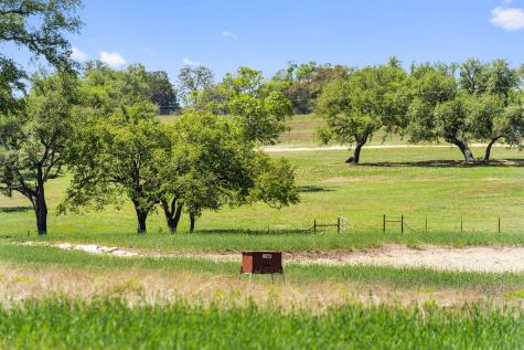 784 Ranch Road 2721 Johnson City TX 78636