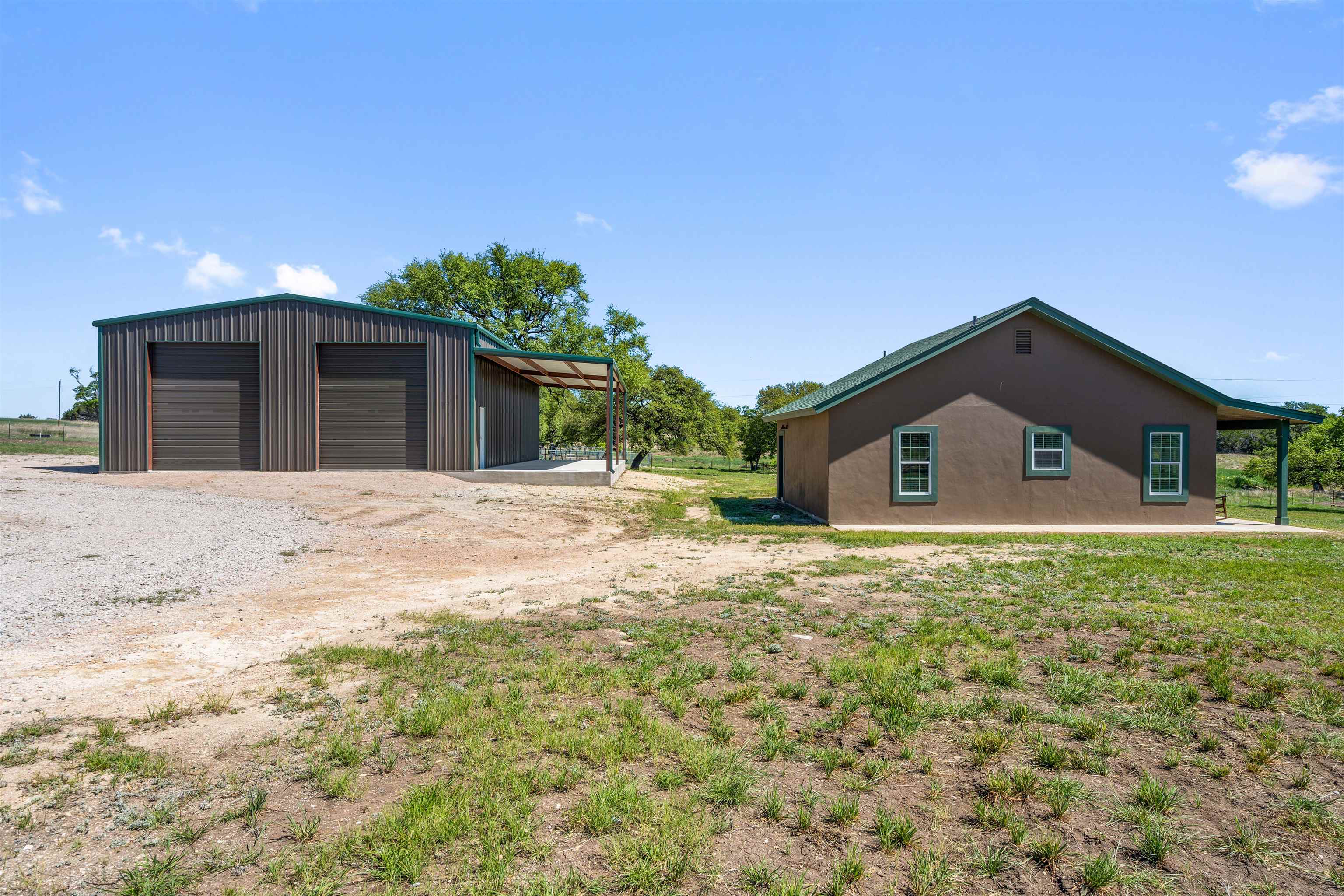 784 Ranch Road 2721 Johnson City TX 78636