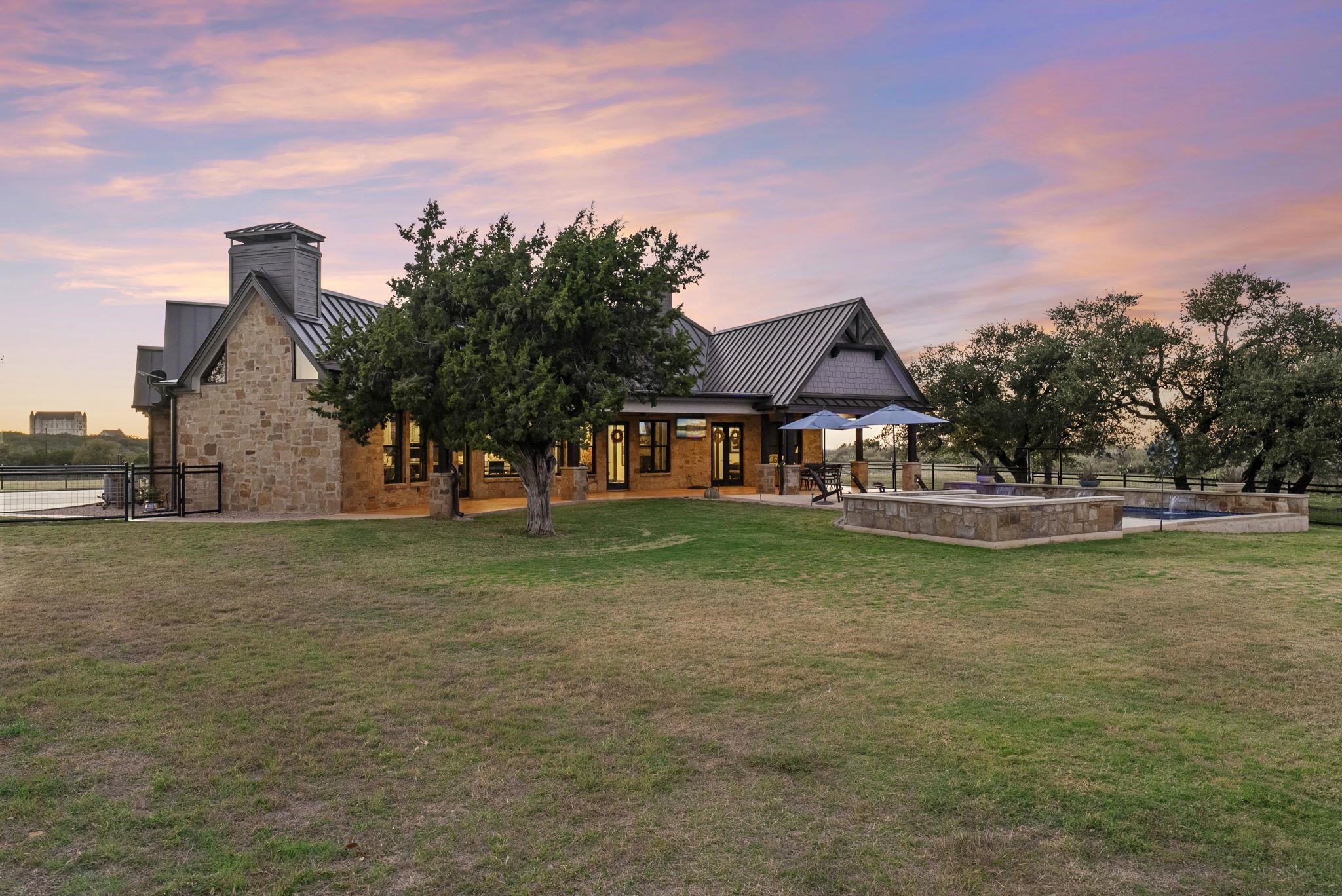 901 Crown Lane Burnet TX 78611