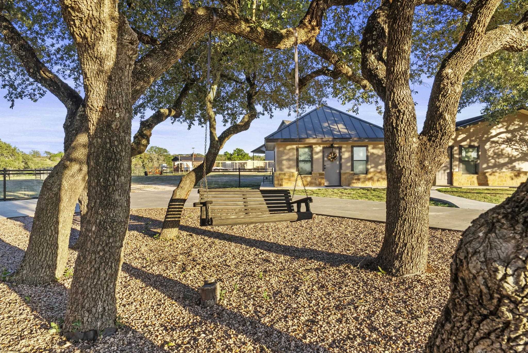 901 Crown Lane Burnet TX 78611