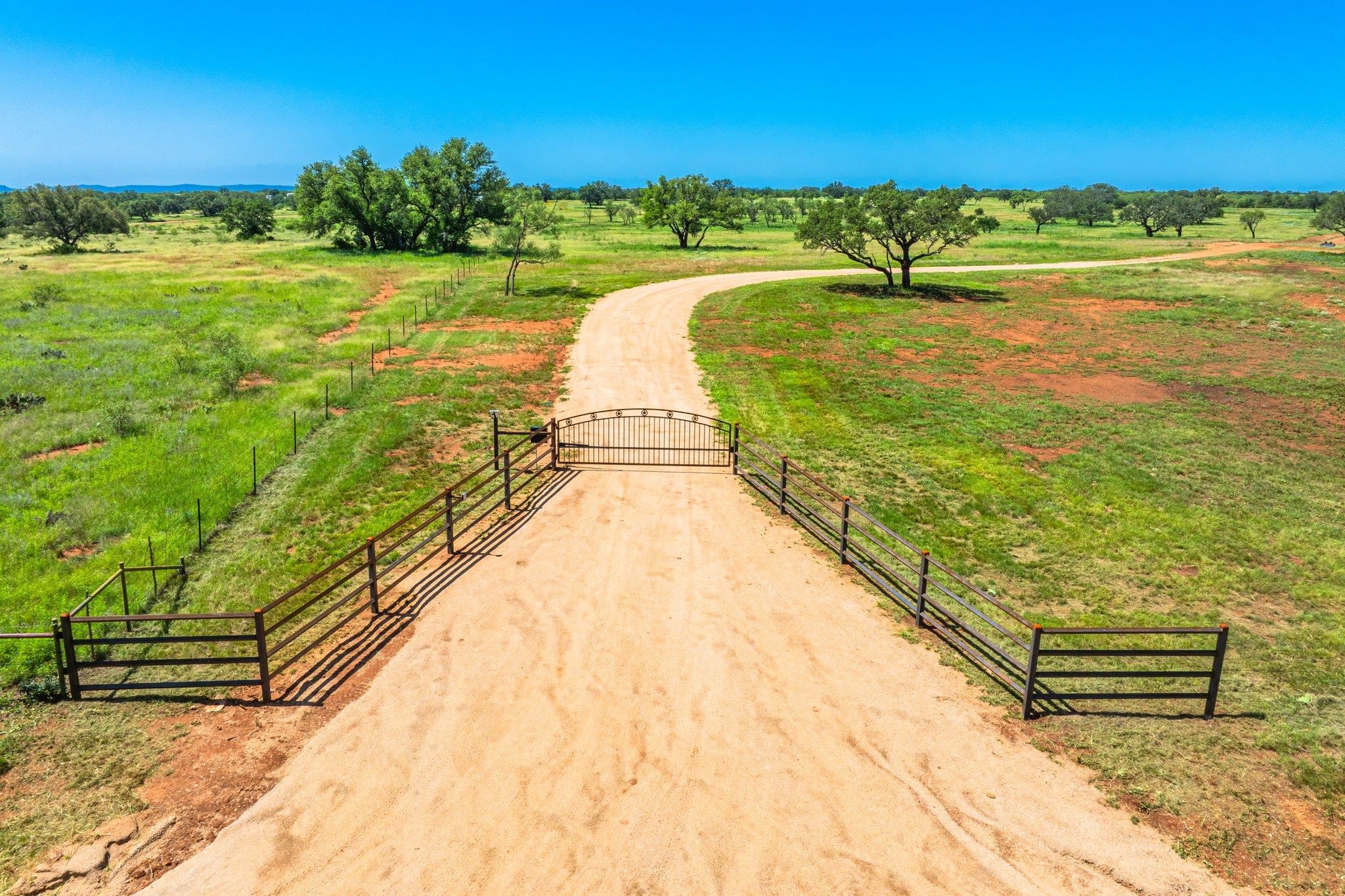 2602 County Road 406 Llano TX 78643