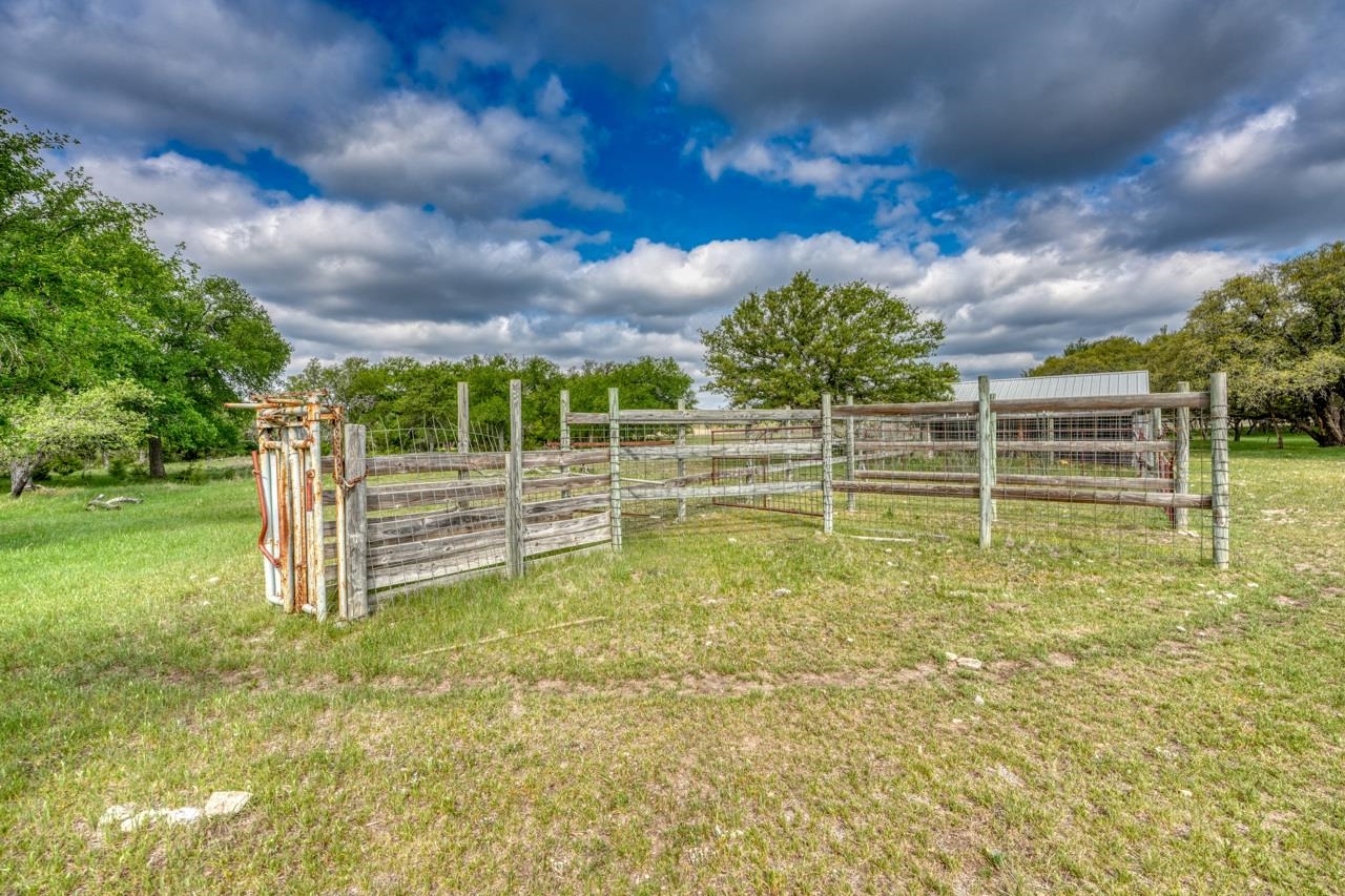 5124 Fm 1715 Lampasas TX 76550