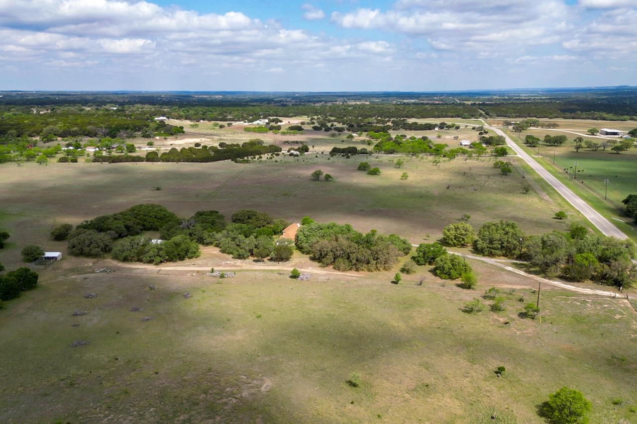 5124 Fm 1715 Lampasas TX 76550