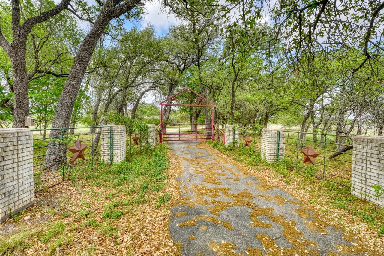 5124 Fm 1715 Lampasas TX 76550