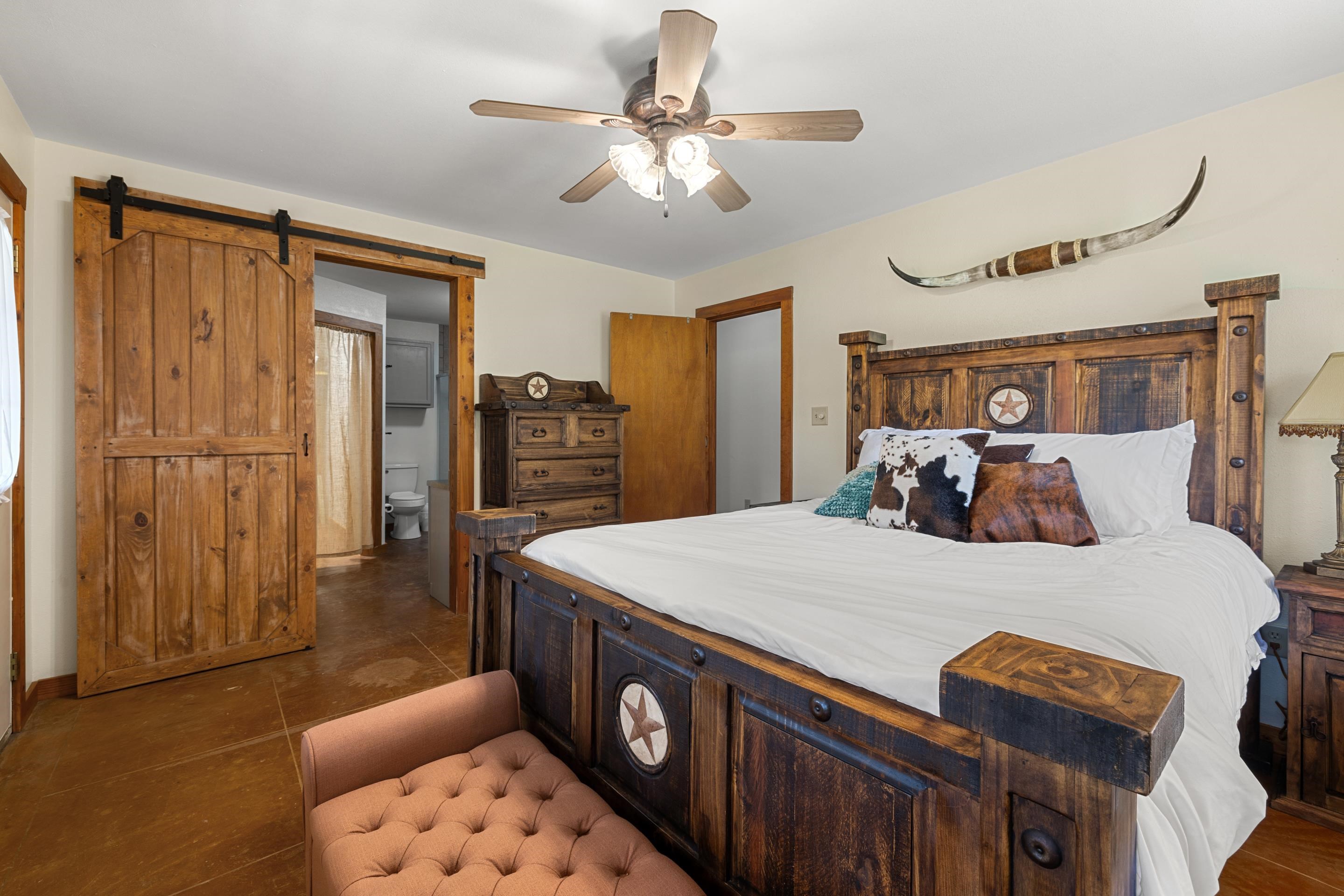 2631 N Us Highway 281 Johnson City TX 78636