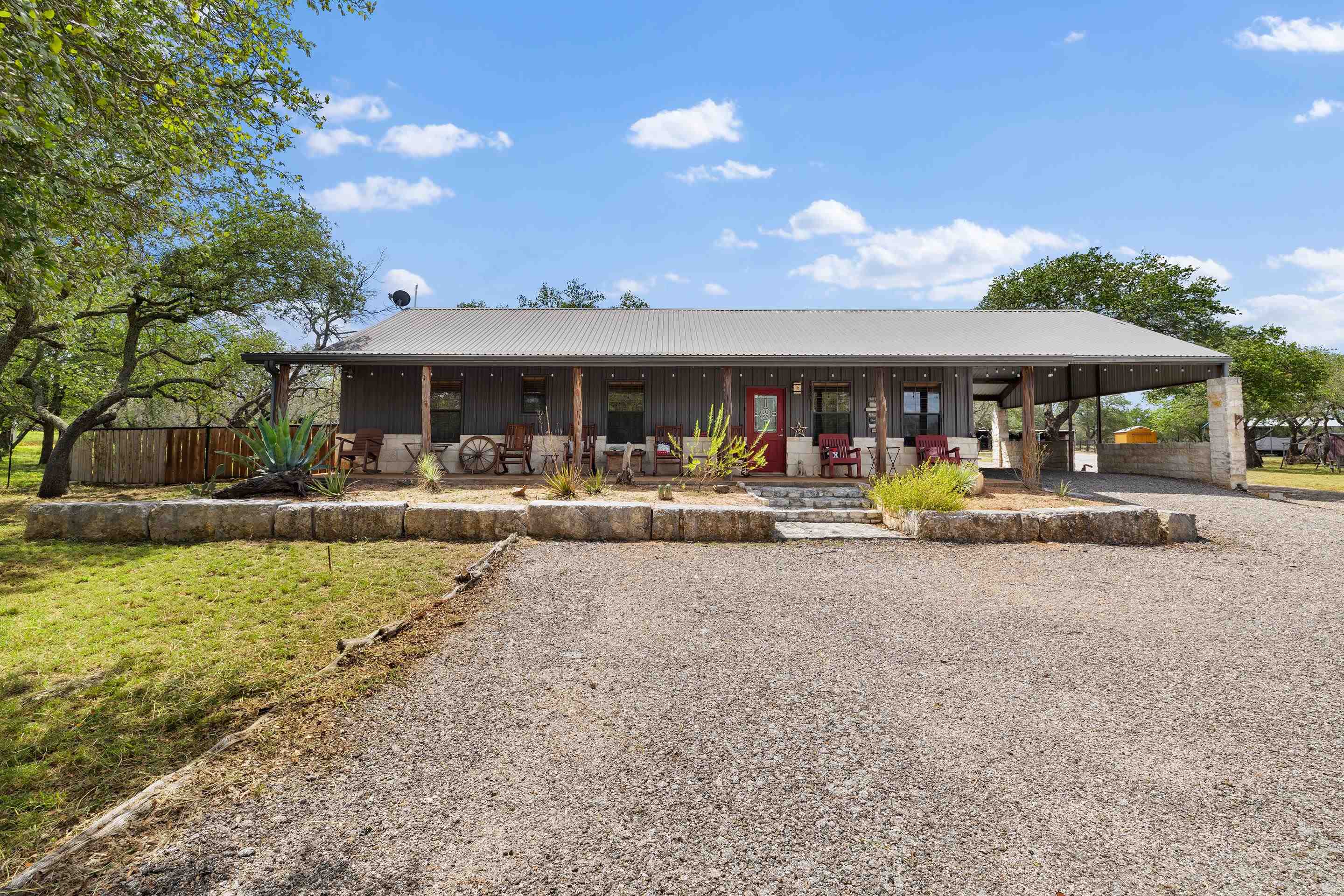 2631 N Us Highway 281 Johnson City TX 78636