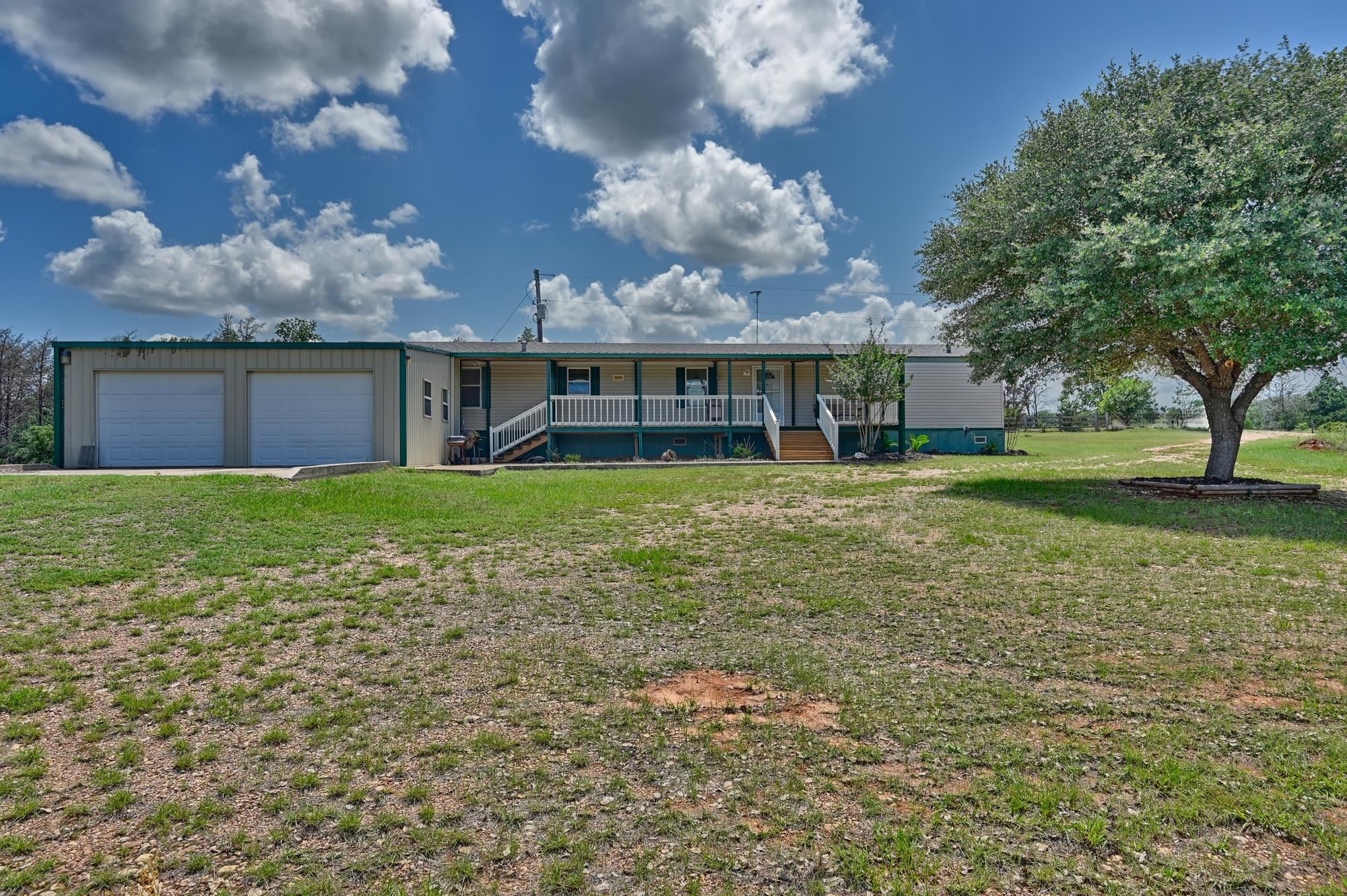 1362 Cr 207 Out Of Area TX 78942