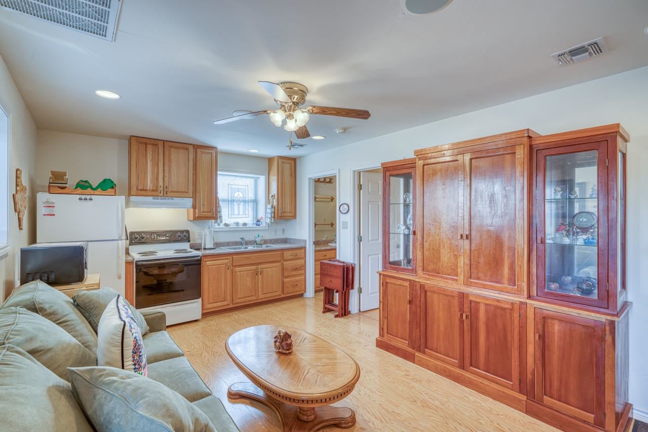 12987 S Highway 16 Llano TX 78643