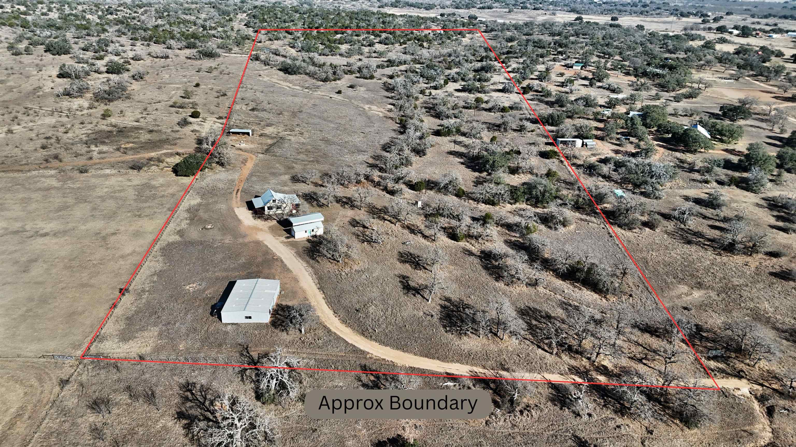 8653 N State Highway 16 Llano TX 78643