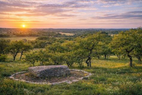 232 Crooked Oak Lane Round Mountain TX 78663